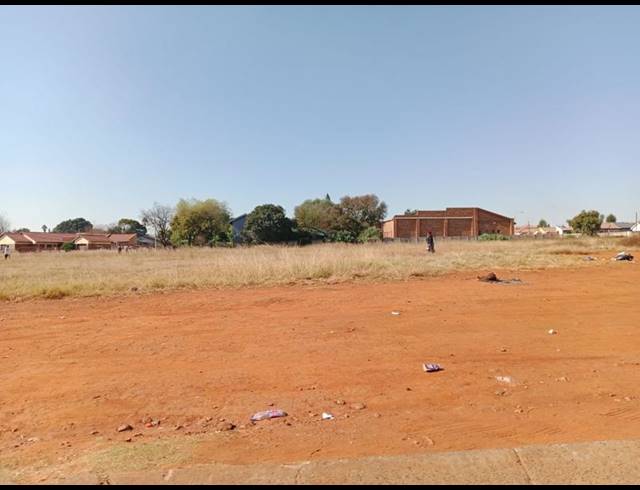 LAND FOR SALE IN DAWN PARK